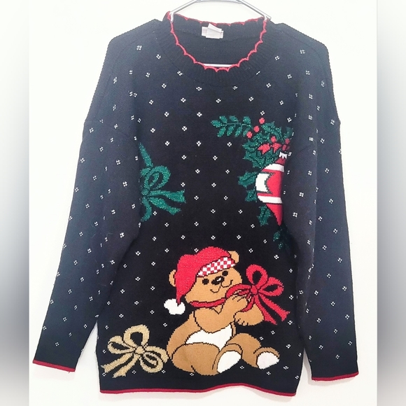 Christmas Sweater - Picture 1 of 7